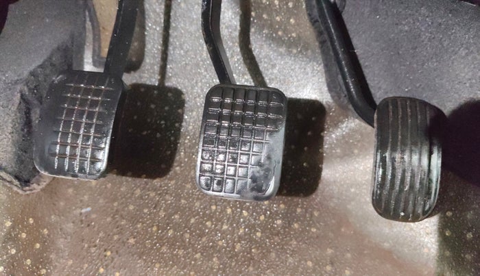 2016 Tata Tiago XZ PETROL, Petrol, Manual, 36,254 km, Pedals