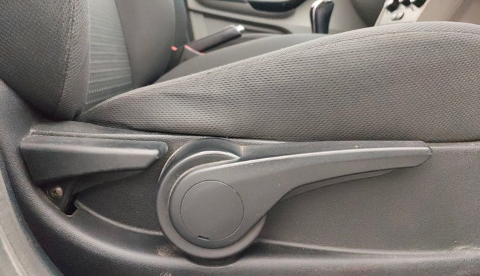 2016 Tata Tiago XZ PETROL, Petrol, Manual, 36,254 km, Driver Side Adjustment Panel