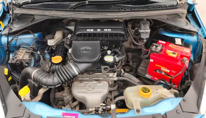 2016 Tata Tiago XZ PETROL, Petrol, Manual, 36,254 km, Engine View