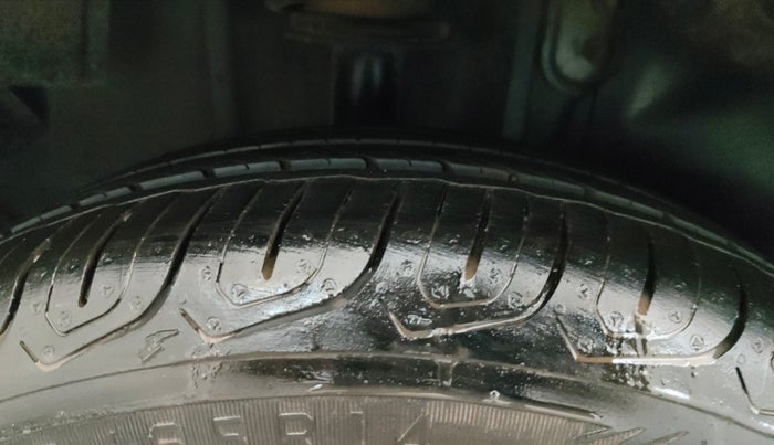 2016 Tata Tiago XZ PETROL, Petrol, Manual, 36,254 km, Right Rear Tyre Tread