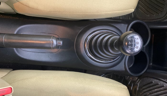 2013 Honda Brio EX MT, Petrol, Manual, 66,966 km, Gear Lever