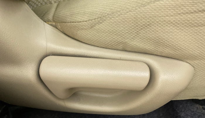 2013 Honda Brio EX MT, Petrol, Manual, 66,966 km, Driver Side Adjustment Panel