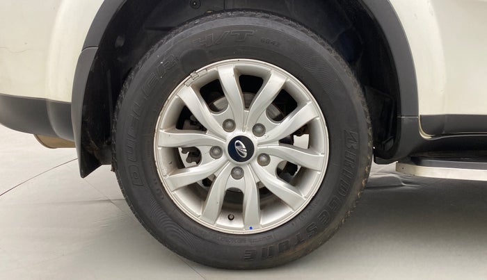 2019 Mahindra XUV500 W9 AT, Diesel, Automatic, 53,774 km, Right Rear Wheel