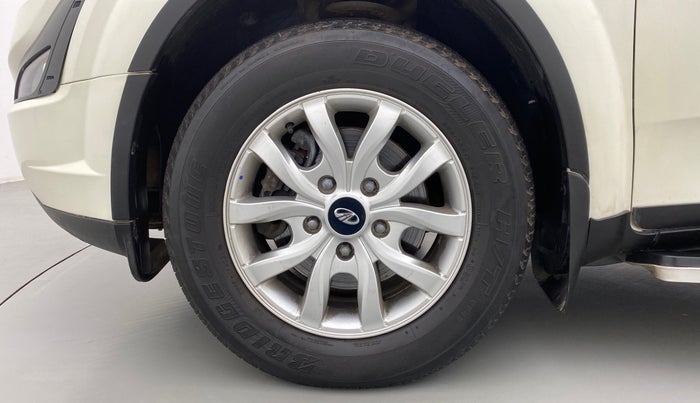 2019 Mahindra XUV500 W9 AT, Diesel, Automatic, 53,774 km, Left Front Wheel