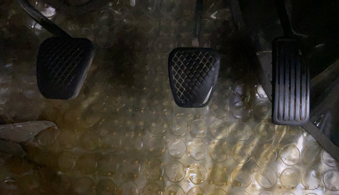 2013 Honda City 1.5L I-VTEC S MT, Petrol, Manual, 1,49,648 km, Pedals