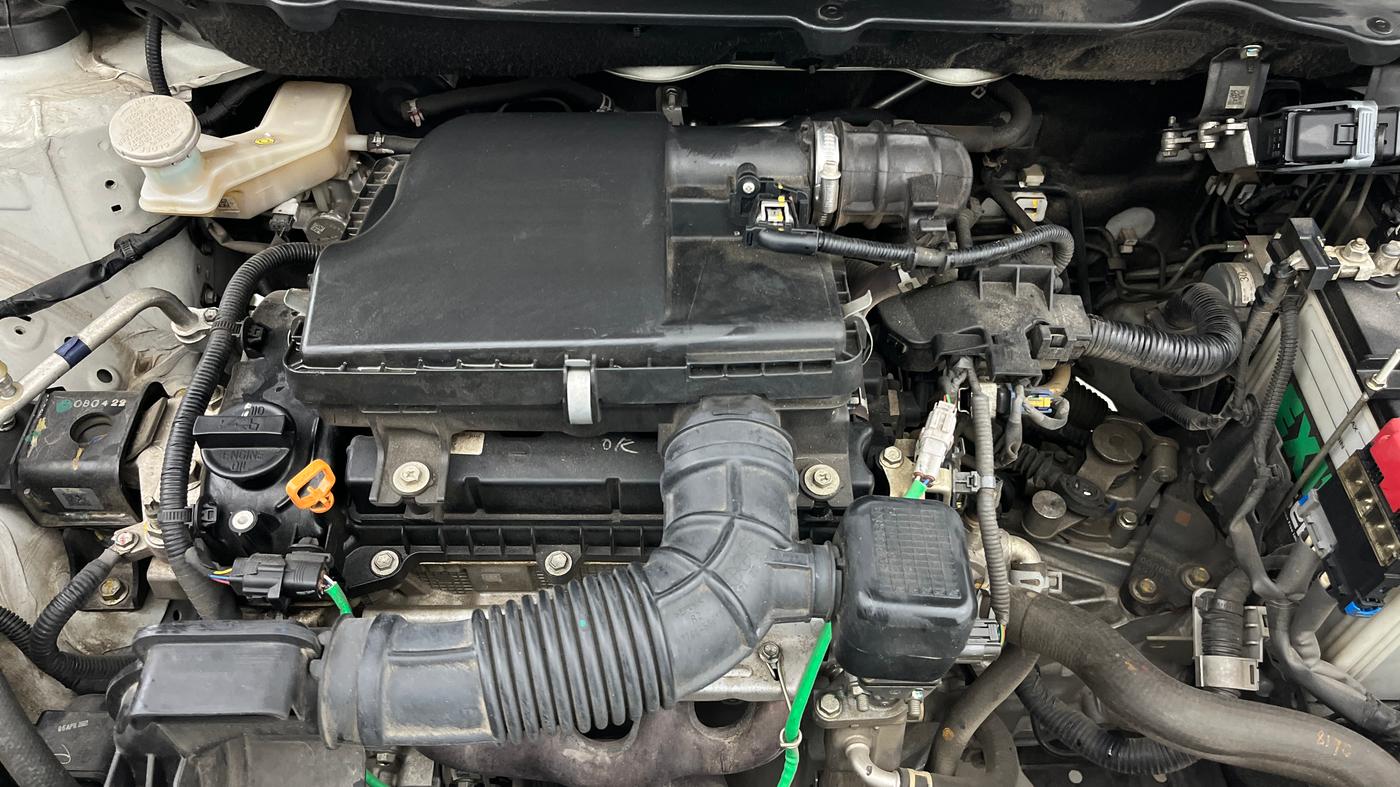 2022 Maruti Ertiga ZXI SHVS, Petrol, Manual, 9,916 km, Engine View