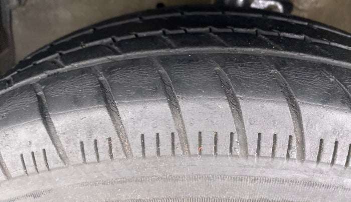 2017 Maruti Celerio VXI (O) AMT, Petrol, Automatic, 28,249 km, Left Front Tyre Tread