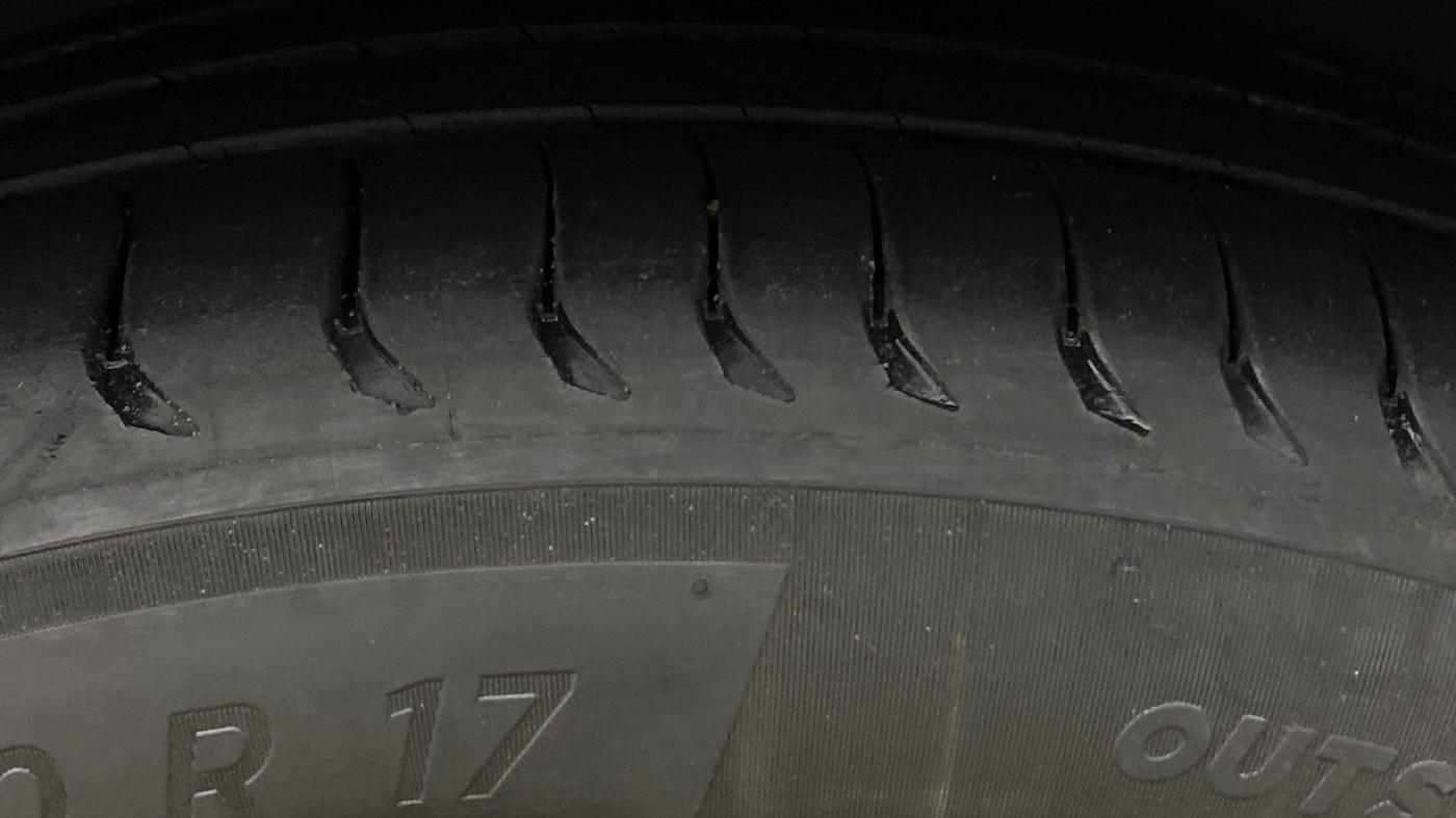 2020 KIA SELTOS GTX PLUS AT 1.5 DIESEL, Diesel, Automatic, 84,190 km, Right Front Tyre Tread