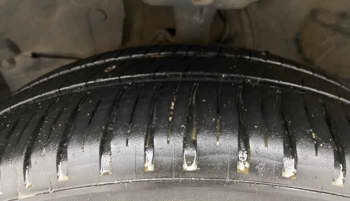 2018 Honda Jazz 1.2L I-VTEC V, Petrol, Manual, 75,747 km, Left Front Tyre Tread