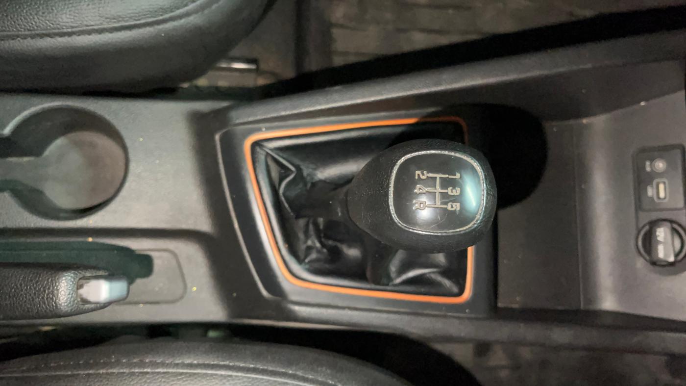 2015 Hyundai i20 Active 1.2 S, Petrol, Manual, 74,842 km, Gear Lever