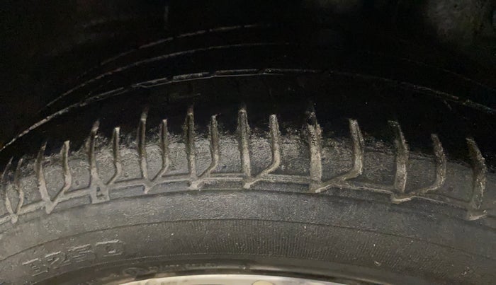 2014 Hyundai Elite i20 ASTA 1.2, Petrol, Manual, 40,815 km, Left Rear Tyre Tread