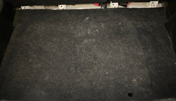 2017 Maruti Baleno DELTA PETROL 1.2, Petrol, Manual, 82,944 km, Boot Inside