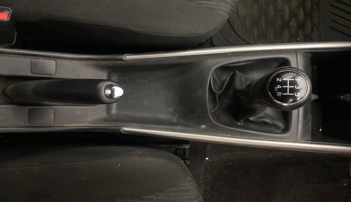 2017 Maruti Baleno DELTA PETROL 1.2, Petrol, Manual, 82,944 km, Gear Lever