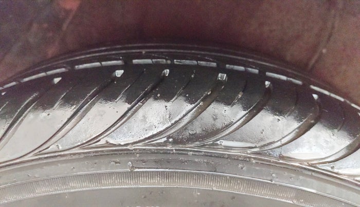 2014 Hyundai i20 ASTA 1.2, Petrol, Manual, 72,269 km, Right Rear Tyre Tread