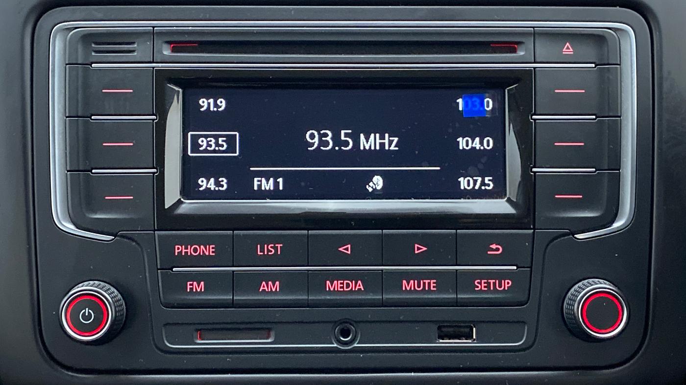 2019 Volkswagen Polo COMFORTLINE 1.0 PETROL, Petrol, Manual, 14,370 km, Infotainment System