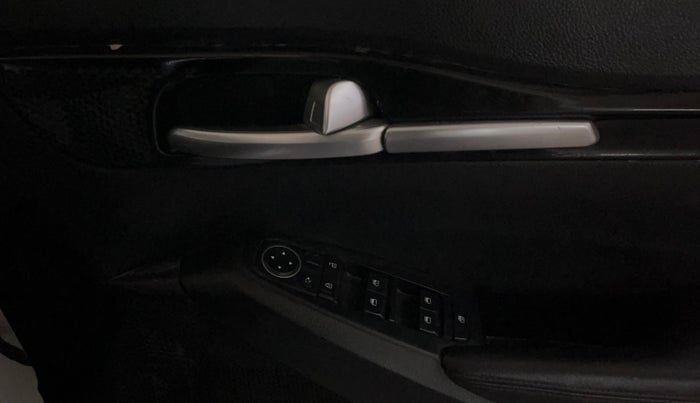 2019 KIA SELTOS GTX AT 1.4 PETROL DUAL TONE, Petrol, Automatic, 99,072 km, Driver Side Door Panels Control