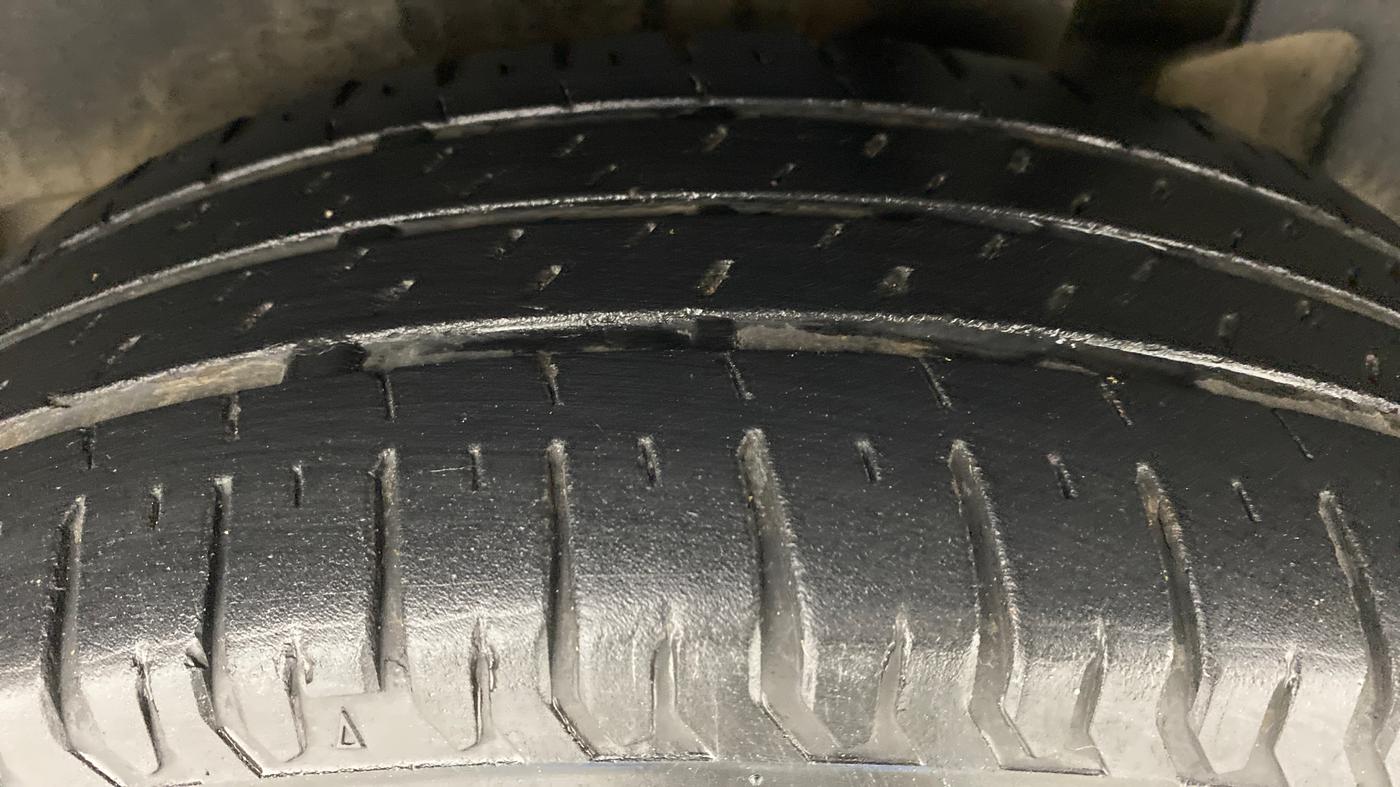 2017 Maruti Dzire ZXI Plus, Petrol, Manual, 32,683 km, Left Rear Tyre Tread