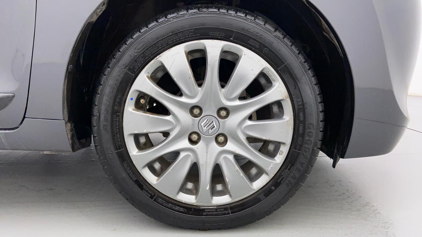 2017 Maruti Baleno ALPHA PETROL 1.2, Petrol, Manual, 71,697 km, Right Front Wheel