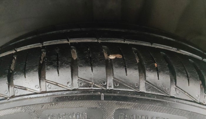 2013 Hyundai Grand i10 SPORTZ AT 1.2 KAPPA VTVT, Petrol, Automatic, 74,592 km, Left Rear Tyre Tread