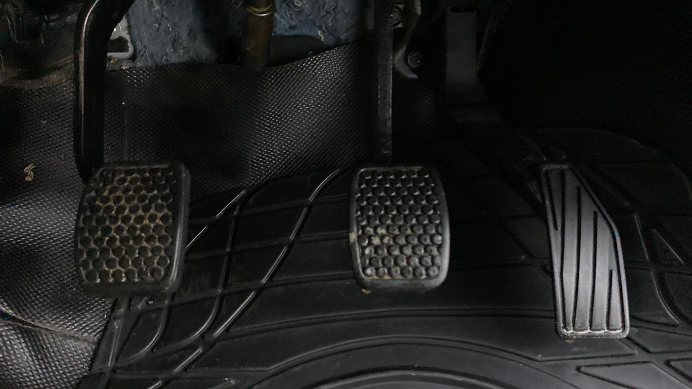 2020 Maruti Alto LXI, Petrol, Manual, 40,668 km, Pedals