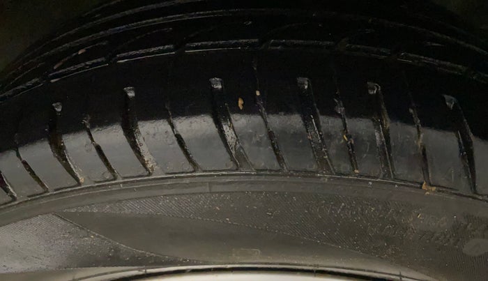 2017 Hyundai Elite i20 SPORTZ 1.2, Petrol, Manual, 95,712 km, Left Rear Tyre Tread