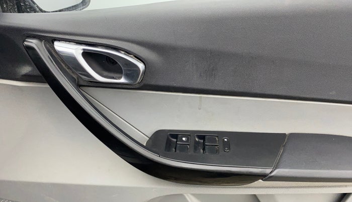 2020 Tata Tiago XZA PLUS PETROL, Petrol, Automatic, 66,067 km, Driver Side Door Panels Control