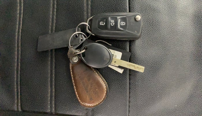 2020 Tata Tiago XZA PLUS PETROL, Petrol, Automatic, 66,067 km, Key Close Up