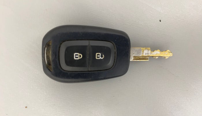 2020 Renault Kwid CLIMBER 1.0 AMT (O), Petrol, Automatic, 40,442 km, Key Close Up