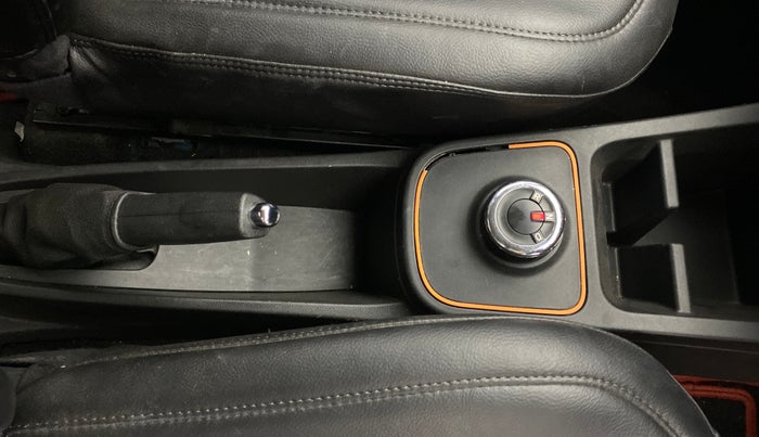 2021 Renault Kwid CLIMBER 1.0 AMT (O), Petrol, Automatic, 33,103 km, Gear Lever