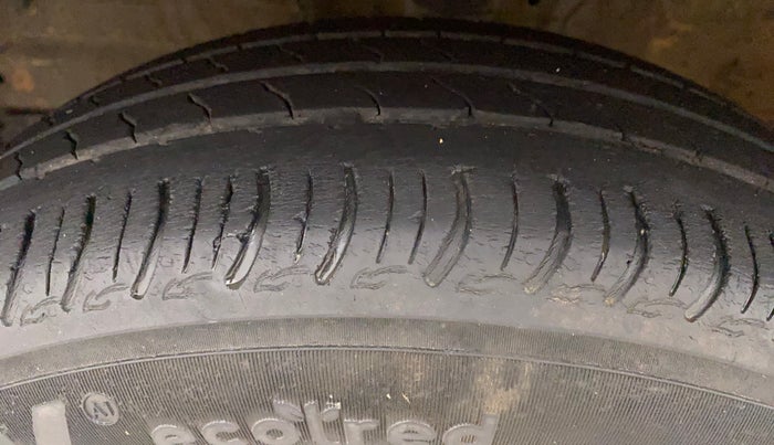 2020 Maruti S PRESSO VXI AMT, Petrol, Automatic, 51,995 km, Left Front Tyre Tread