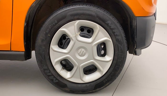 2020 Maruti S PRESSO VXI AMT, Petrol, Automatic, 51,995 km, Right Front Wheel