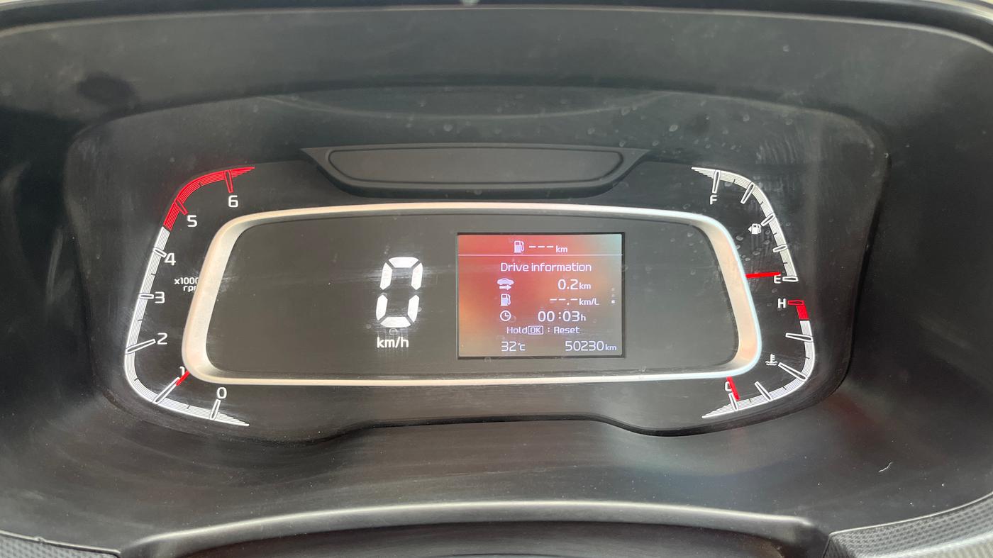 2022 KIA SONET HTX 1.5, Diesel, Manual, 50,229 km, Odometer Image