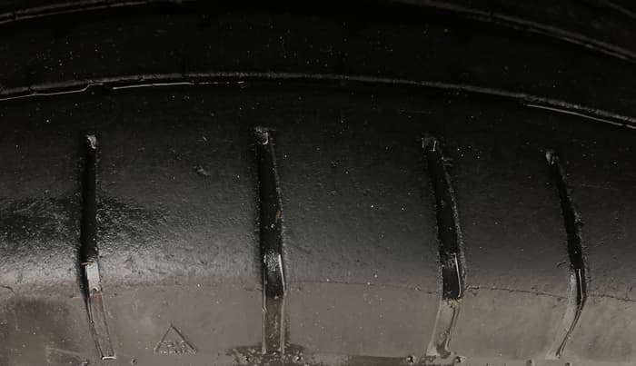 2018 Maruti Baleno ZETA PETROL 1.2, Petrol, Manual, 77,309 km, Left Front Tyre Tread