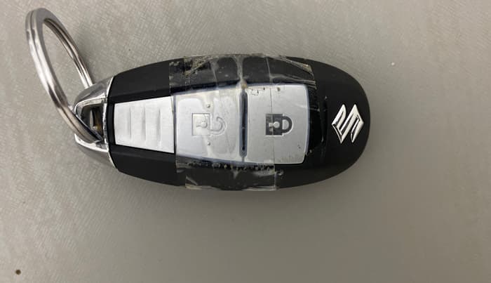 2018 Maruti Baleno ZETA PETROL 1.2, Petrol, Manual, 77,309 km, Key Close Up
