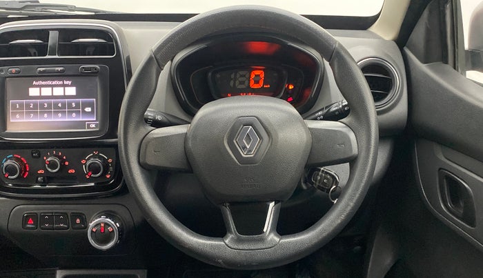 2016 Renault Kwid 1.0 RXT Opt AT, Petrol, Automatic, 52,180 km, Steering Wheel Close Up