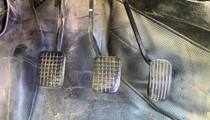 2019 Tata TIGOR XZ PLUS PETROL, CNG, Manual, 1,24,814 km, Pedals