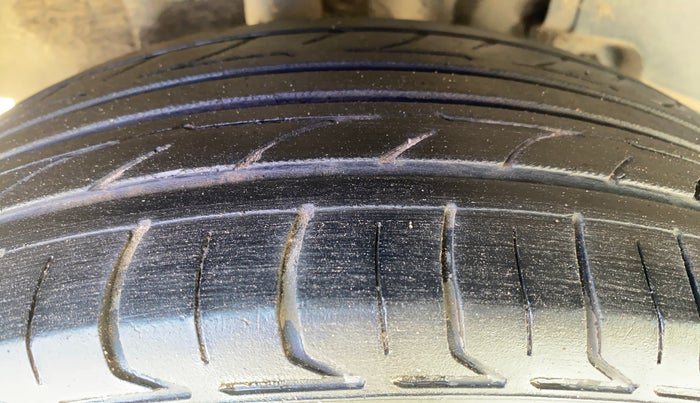 2019 Tata TIGOR XZ PLUS PETROL, CNG, Manual, 1,24,814 km, Right Rear Tyre Tread