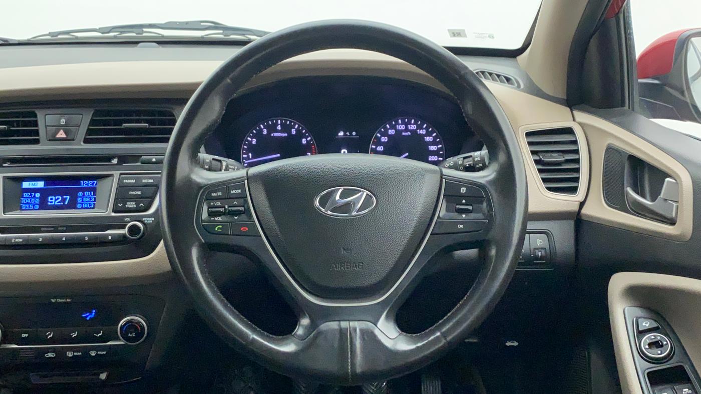 2015 Hyundai Elite i20 ASTA 1.2, CNG, Manual, 75,110 km, Steering Wheel Close Up