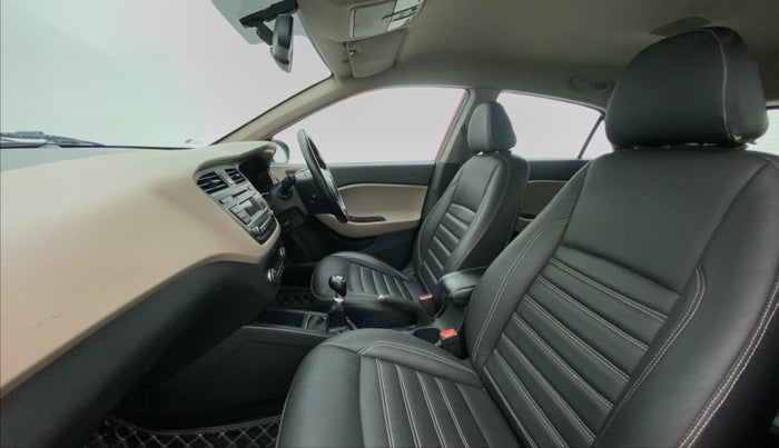 2015 Hyundai Elite i20 ASTA 1.2, CNG, Manual, 75,110 km, Right Side Front Door Cabin