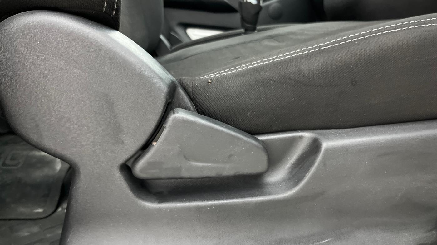2018 Datsun Redi Go T(O) 1.0 AMT, Petrol, Automatic, 56,602 km, Driver Side Adjustment Panel