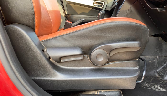 2018 Maruti Vitara Brezza ZDI PLUS AMT, Diesel, Automatic, 1,01,558 km, Driver Side Adjustment Panel