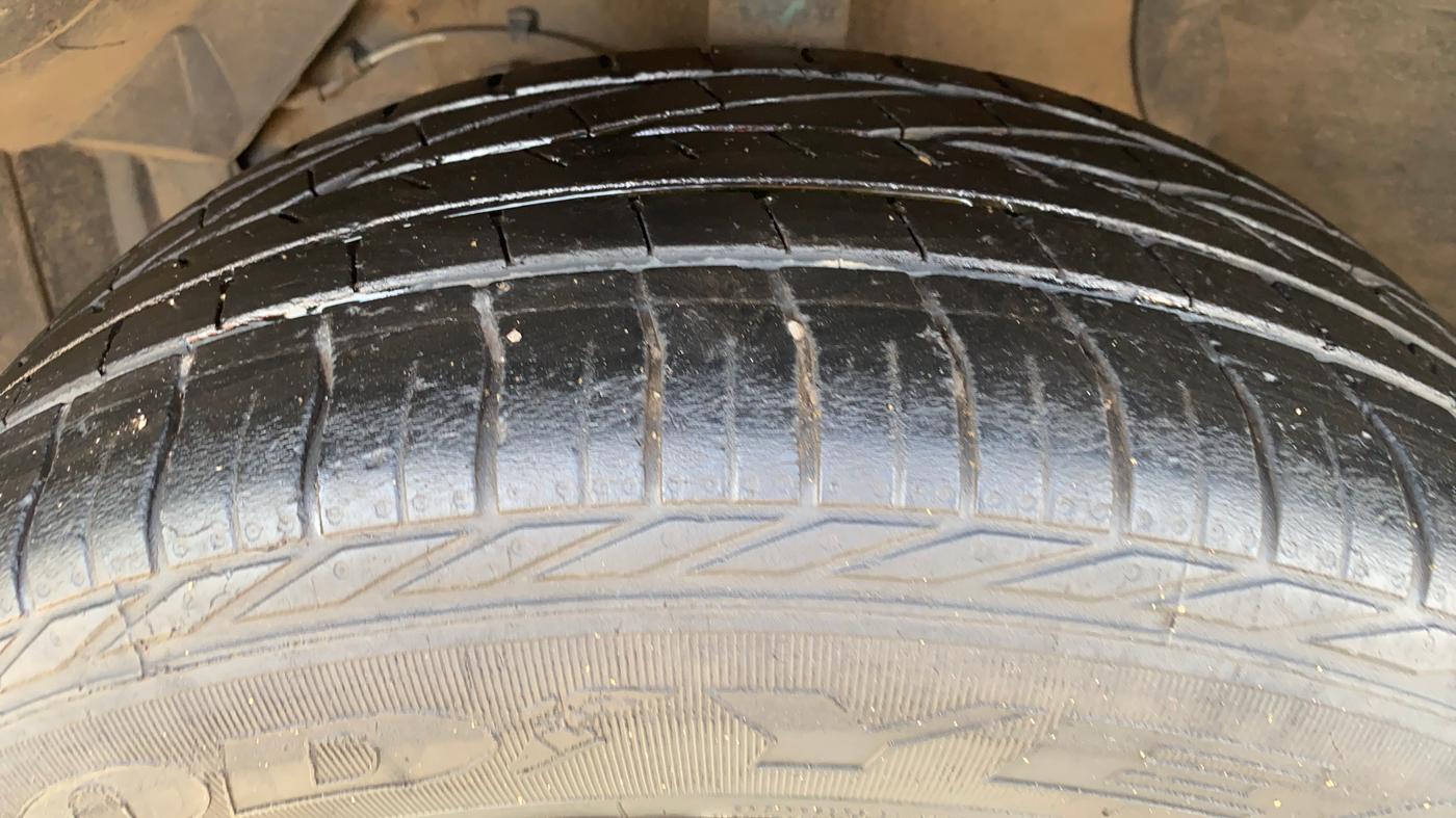 2018 Maruti Vitara Brezza ZDI PLUS AMT, Diesel, Automatic, 1,01,558 km, Left Front Tyre Tread