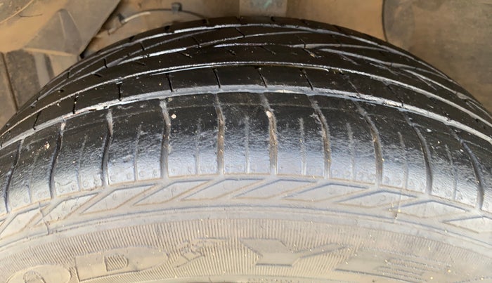 2018 Maruti Vitara Brezza ZDI PLUS AMT, Diesel, Automatic, 1,01,558 km, Left Front Tyre Tread