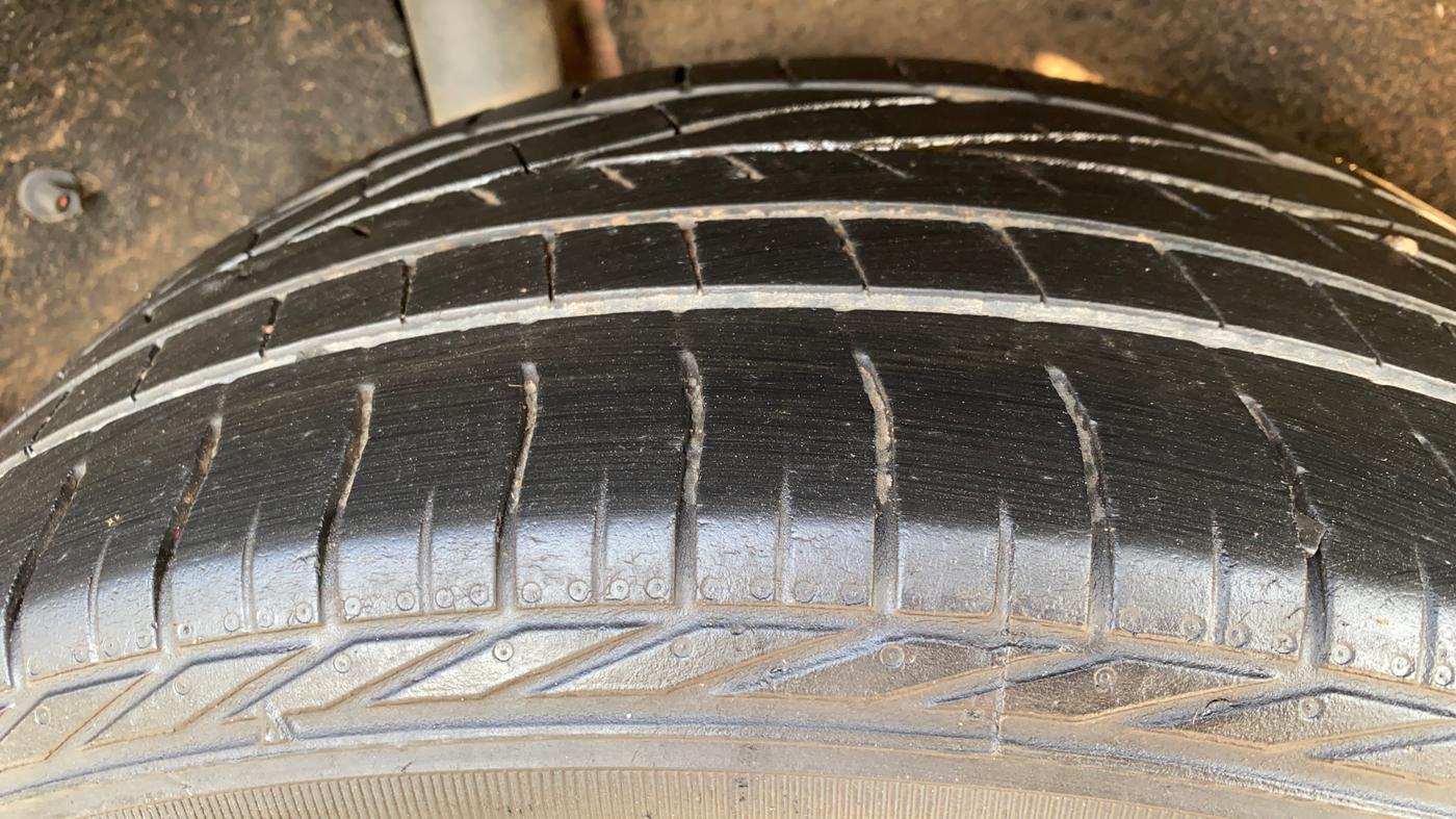 2018 Maruti Vitara Brezza ZDI PLUS AMT, Diesel, Automatic, 1,01,558 km, Right Rear Tyre Tread