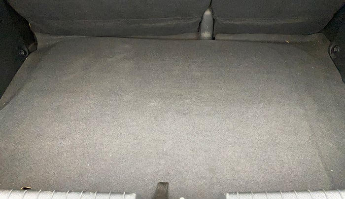 2016 Hyundai Elite i20 ASTA 1.2 (O), Petrol, Manual, 75,818 km, Boot Inside
