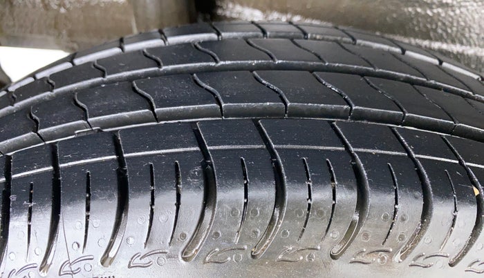 2021 Maruti S PRESSO VXI CNG, CNG, Manual, 20,039 km, Right Rear Tyre Tread