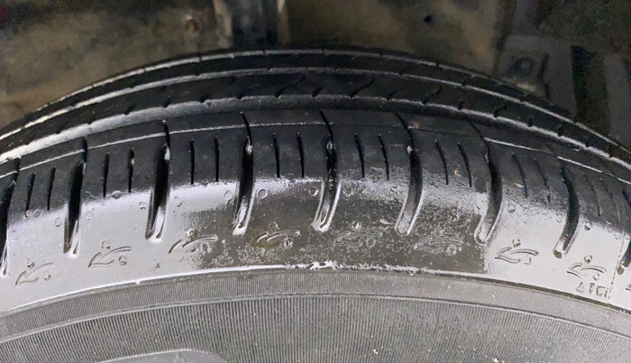 2012 Maruti Swift Dzire VXI, Petrol, Manual, 22,947 km, Right Front Tyre Tread