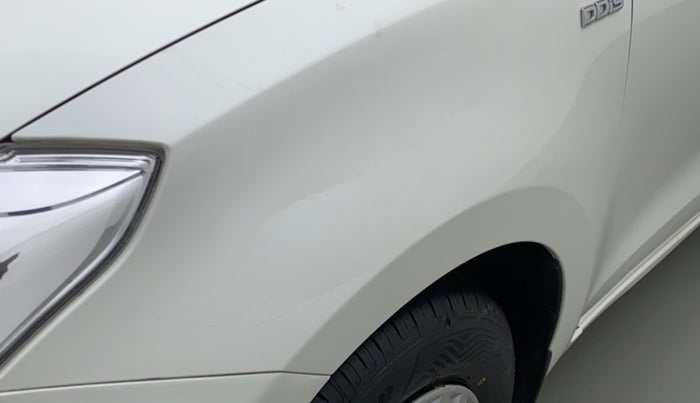 2018 Maruti Dzire VDI, Diesel, Manual, 31,892 km, Left fender - Slightly dented