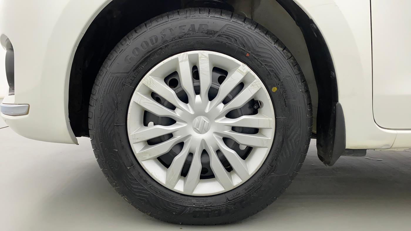 2018 Maruti Dzire VDI, Diesel, Manual, 31,892 km, Left Front Wheel