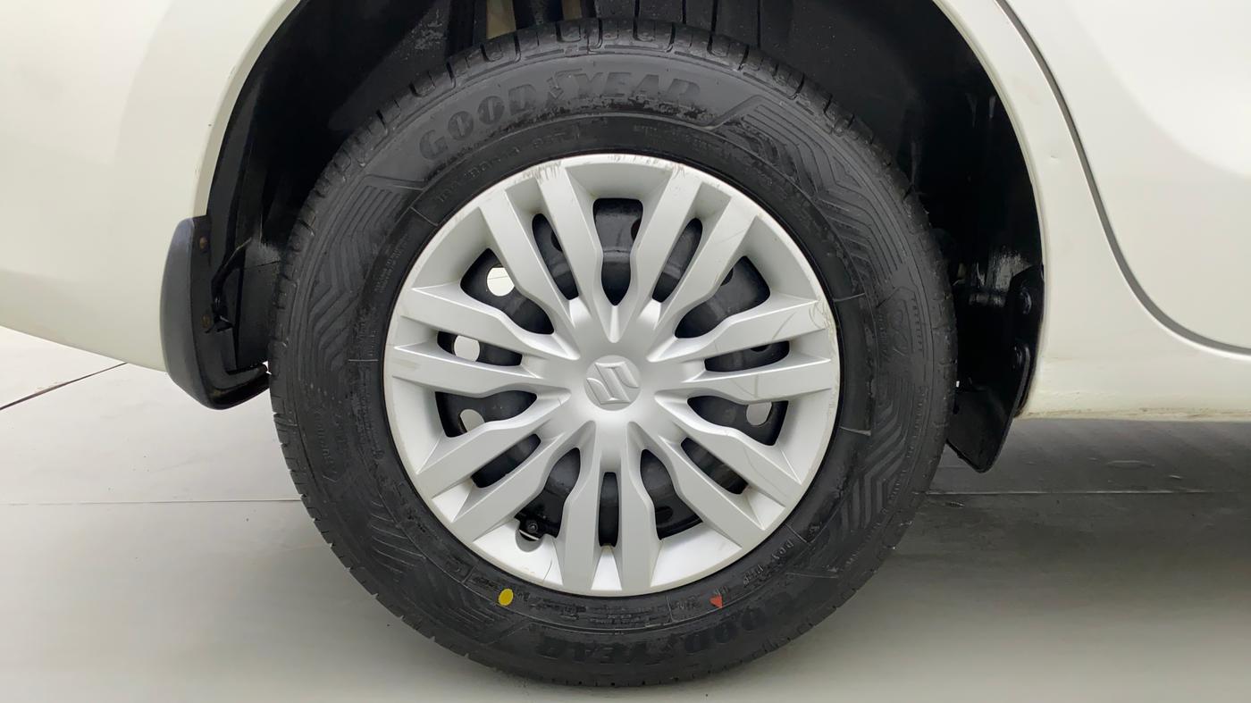 2018 Maruti Dzire VDI, Diesel, Manual, 31,892 km, Right Rear Wheel